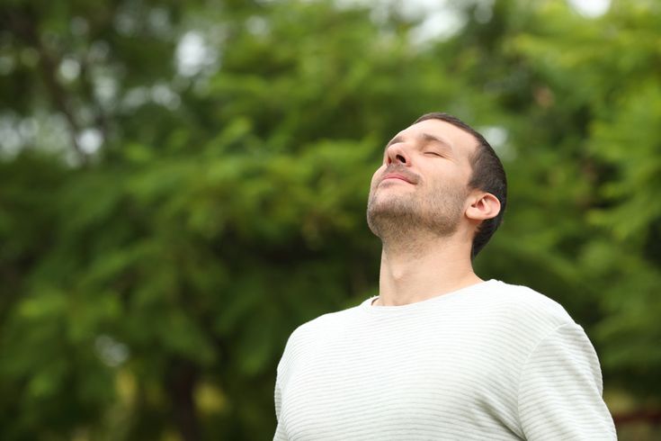 Gesundheitsberatung für COPD-Patienten während des Übergangs vom Spätsommer zum Frühherbst