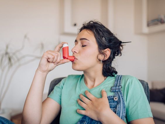 Asthma und Allergien mit einem tragbaren Sauerstoffkonzentrator managen